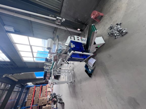 焦作客户螺丝包装机安装现场